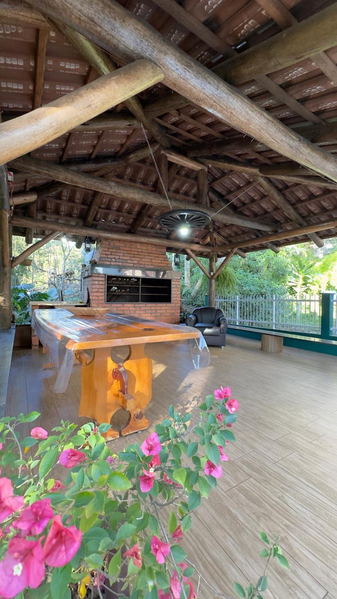 Casa Das Bromelias- 2 Quartos Climatizados -Casa Com Quiosque Em Meio A Natureza! ピラトゥバ エクステリア 写真